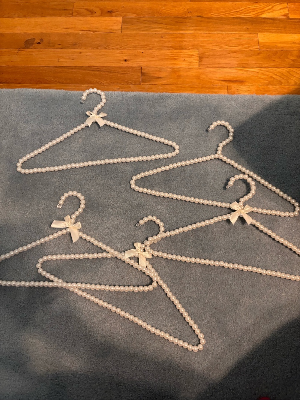 Pearl-Style Decorative Women’s Hangers - Set of 5